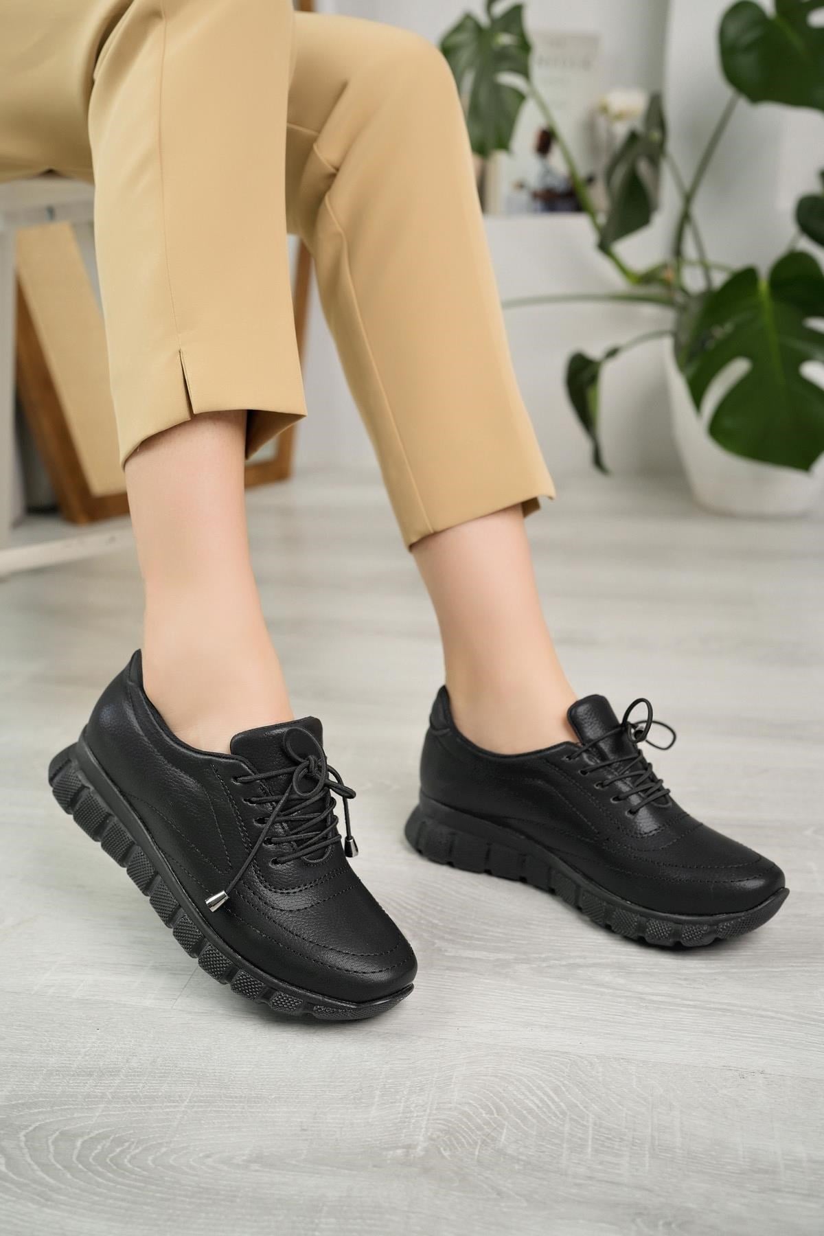 Nesil Shoes Acr 40 Siyah Simli Lastik Bağlı Kadın Ayakkabı