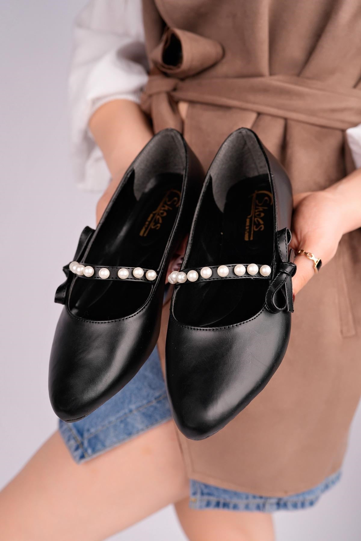Nesil Shoes Ceylan 360 Siyah İnci Detaylı  Kadın Babet