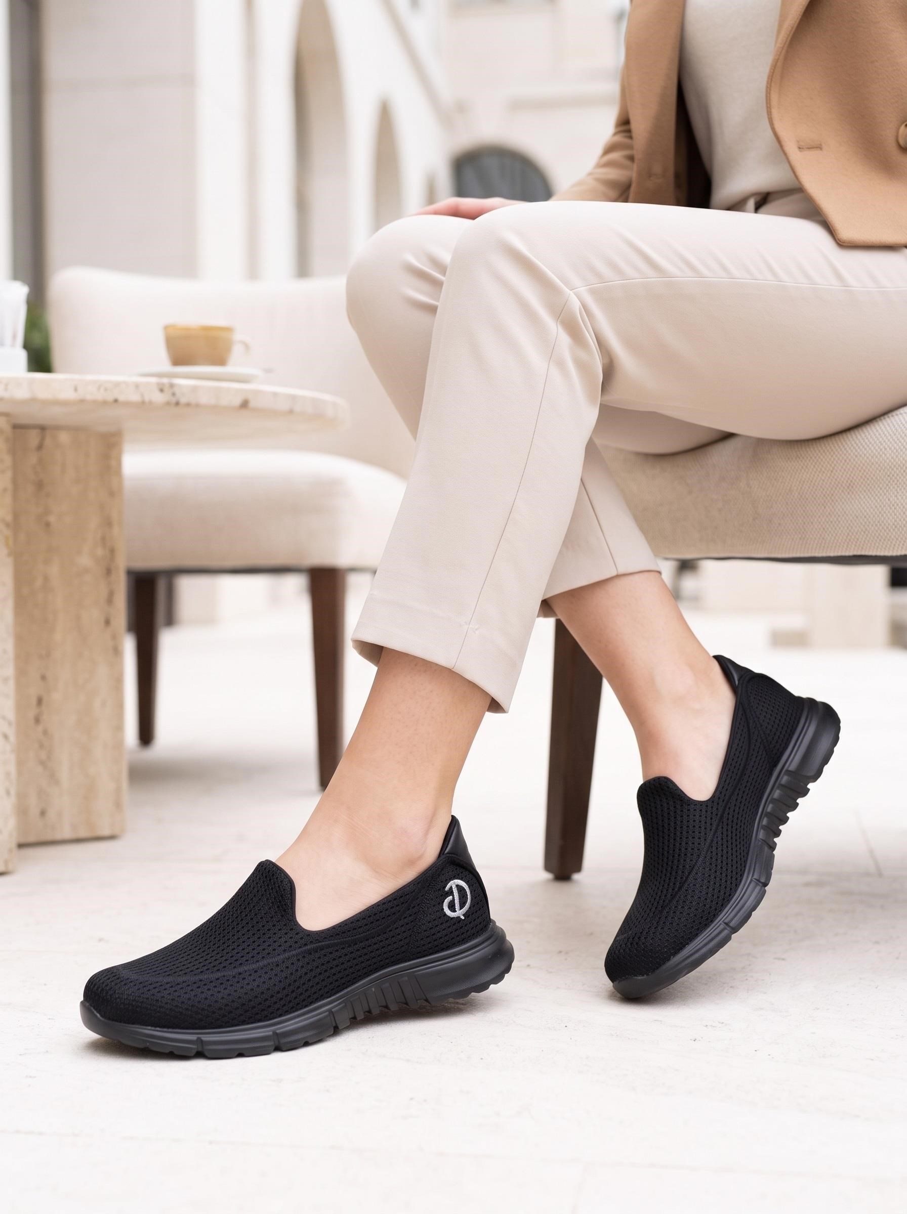 Nesil Shoes Dvm 801 Siyah Faylon Taban Kadın Yürüyüş Ayakkabısı