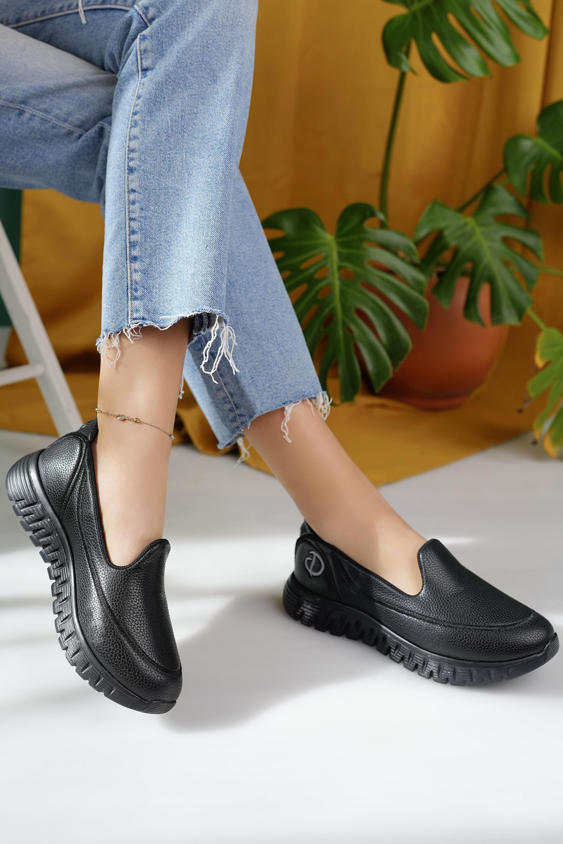 Nesil Shoes Dvm 810 Siyah Baskı Faylon Taban Kadın Yürüyüş Ayakkabısı