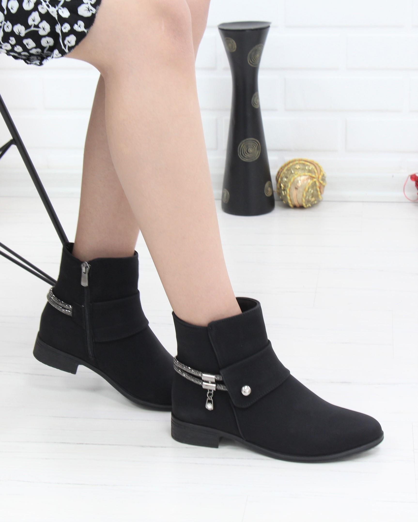 Nesil Shoes Sdf 076 Siyah Zümrüt Taş Detaylı Kadın Bot