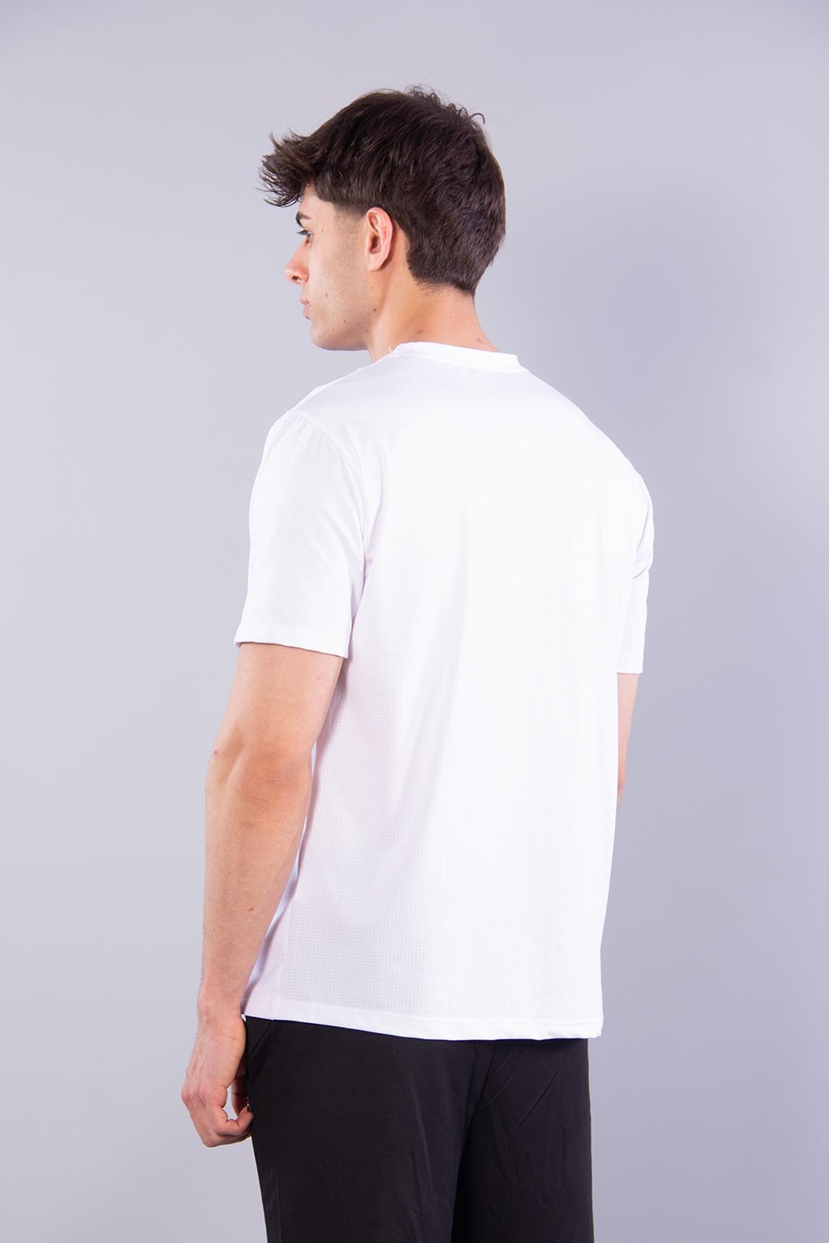 17 Sıfır Yaka Meç Baskı T-shirt