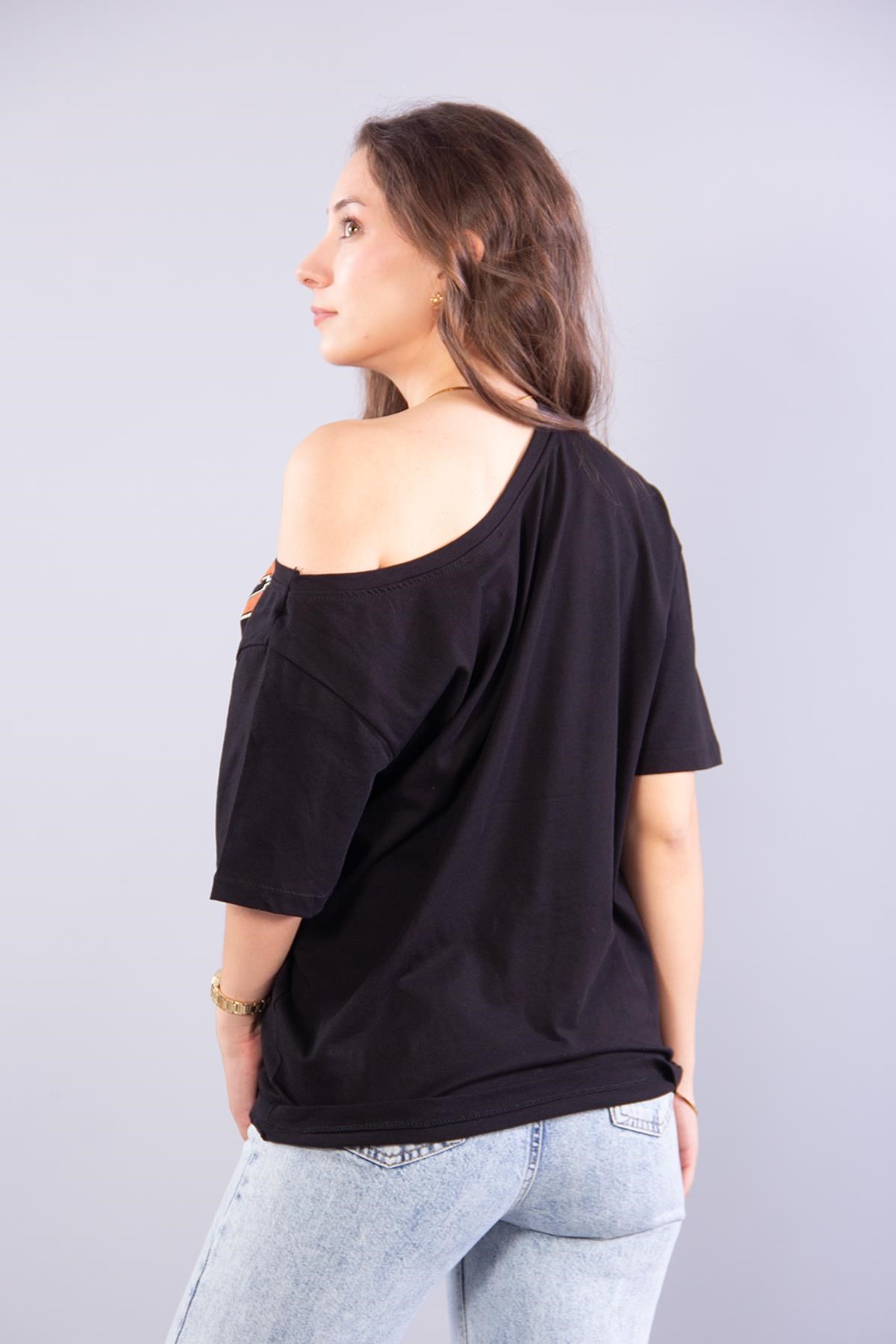 2315 Kayık Yaka Mershı Baskılı T-shirt