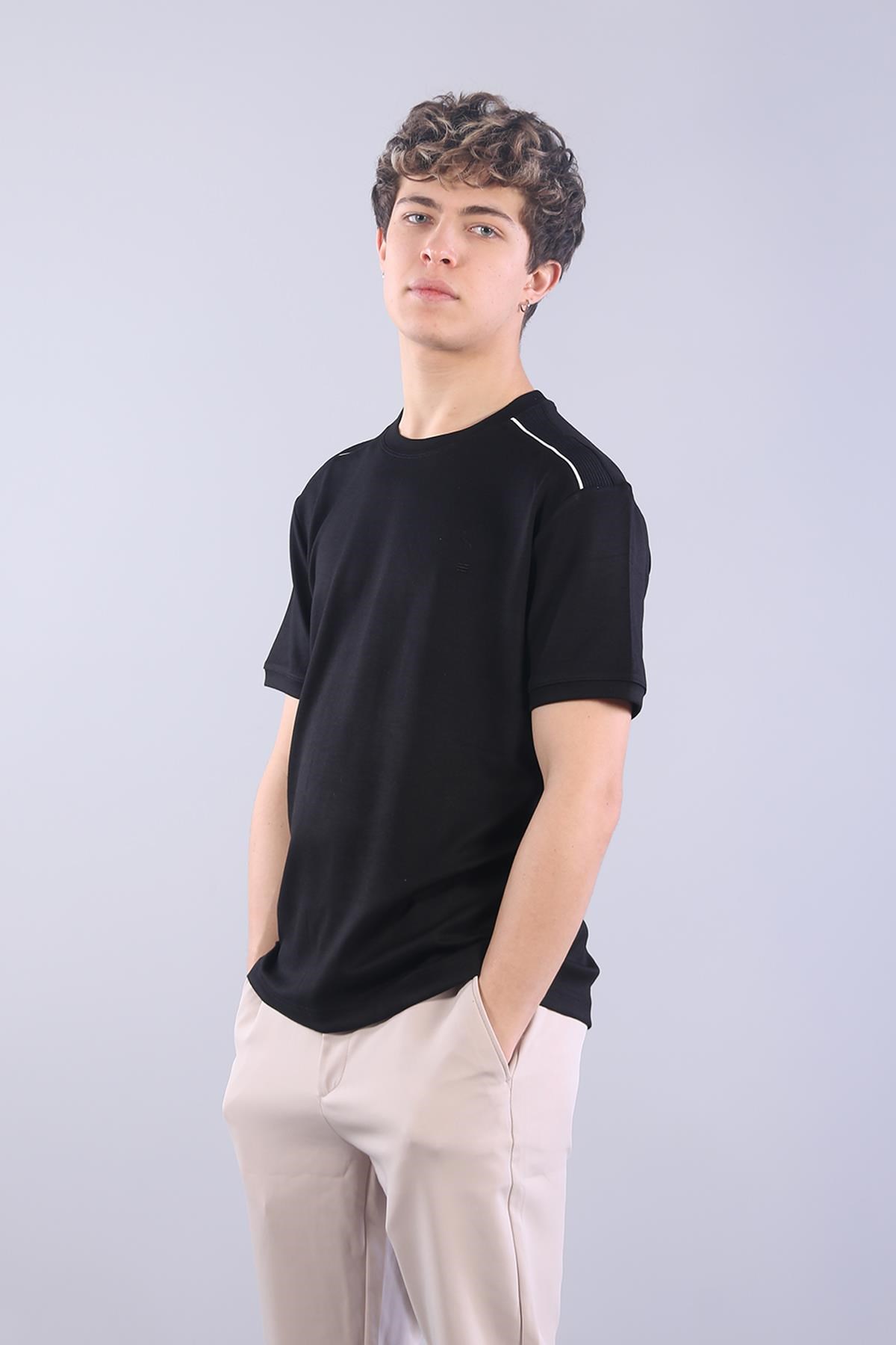 4625 Modal Kumaş Omuz Trikolu O Yaka T-shirt
