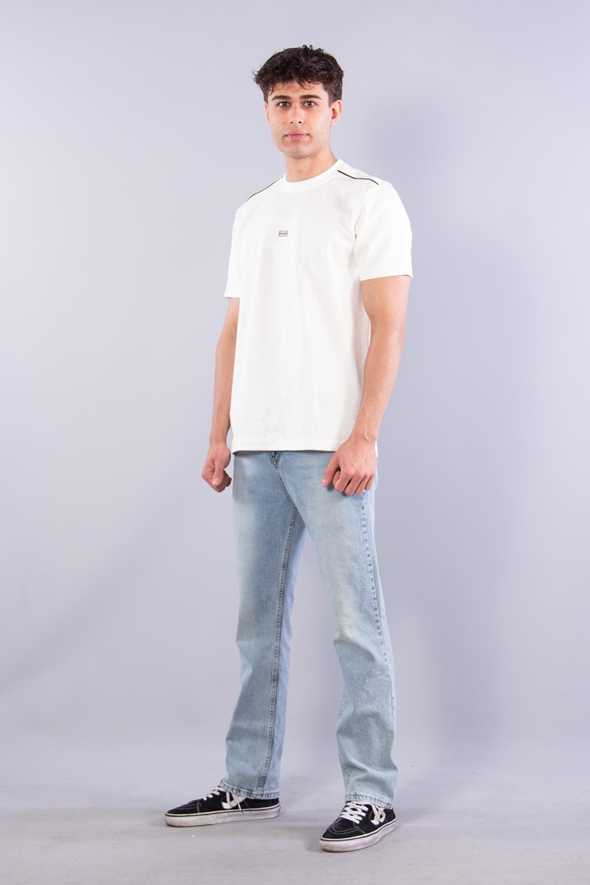 8281 Omzu Biyeli Raise Baskılı İnterlok O Yaka T-shirt
