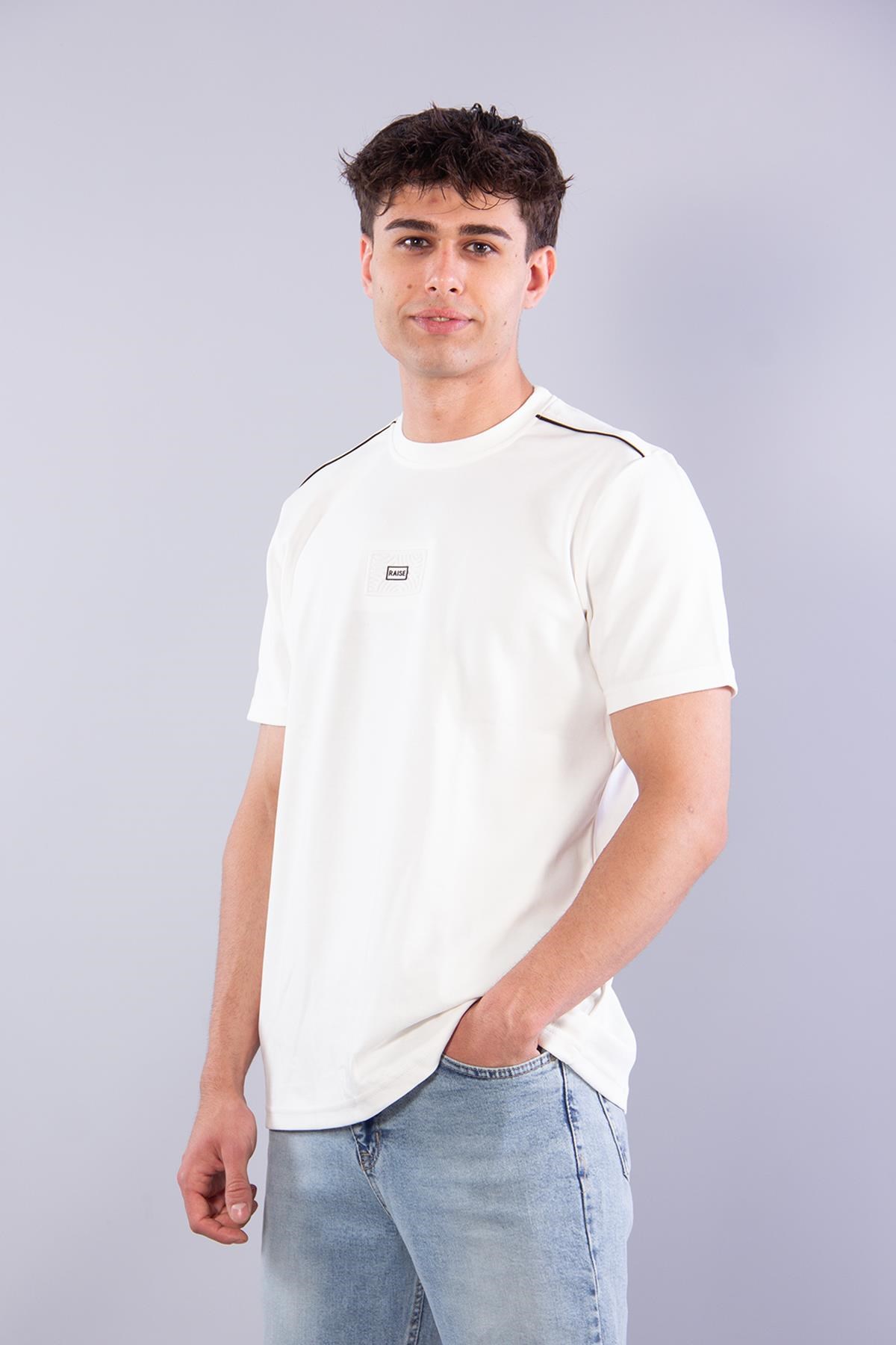 8281 Omzu Biyeli Raise Baskılı İnterlok O Yaka T-shirt