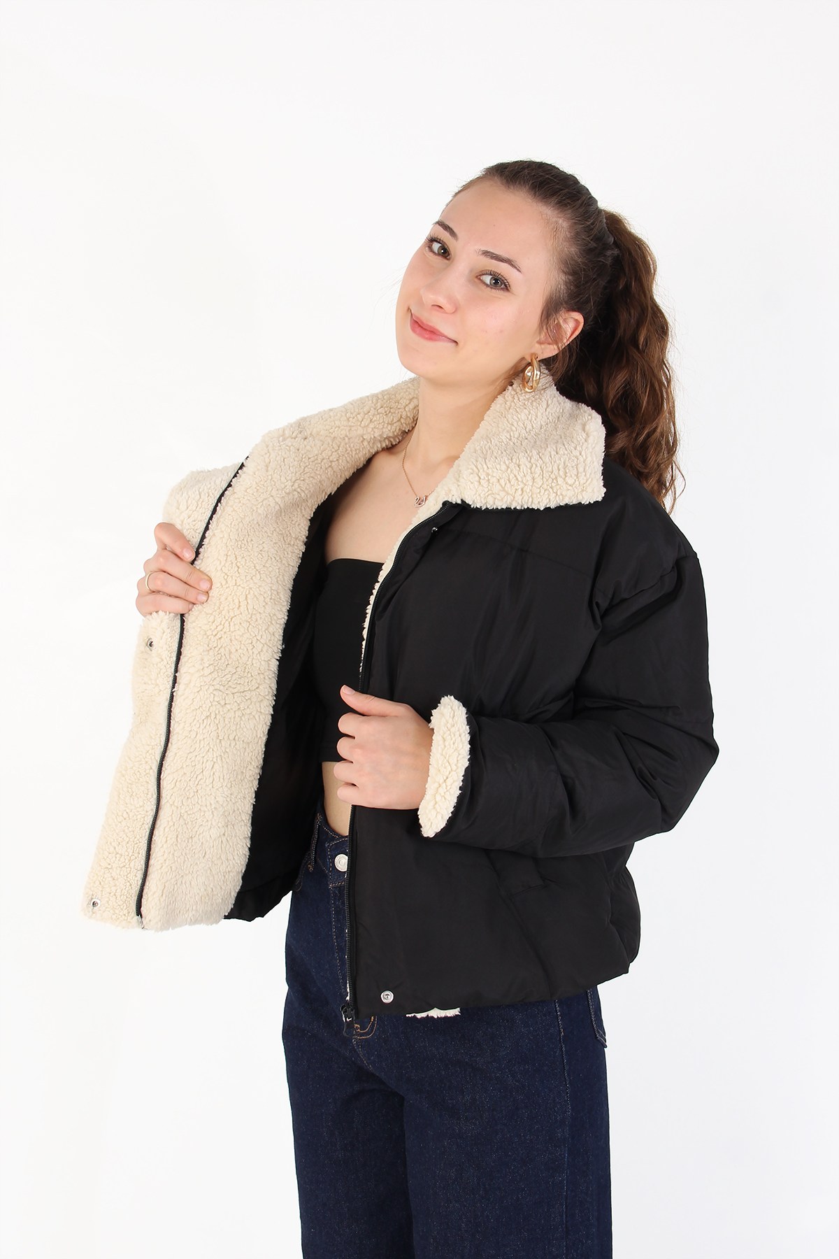 Y-0152 Kolu ve Yakası Peluş Şişme Mont