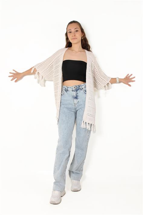 01485 Püsküllü Hırka