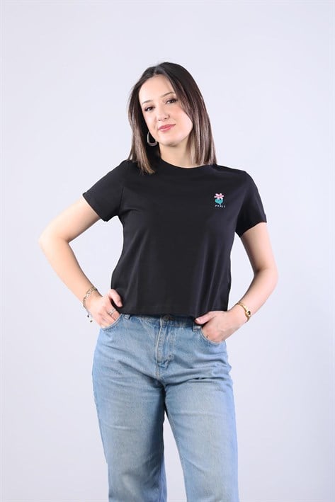 10532 Sol Göğsü Çiçek Paris Nakışlı T-shirt