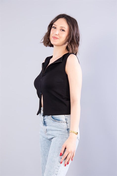 10836 Kolsuz Fermuar Aksesuarlı O Yaka Bluz