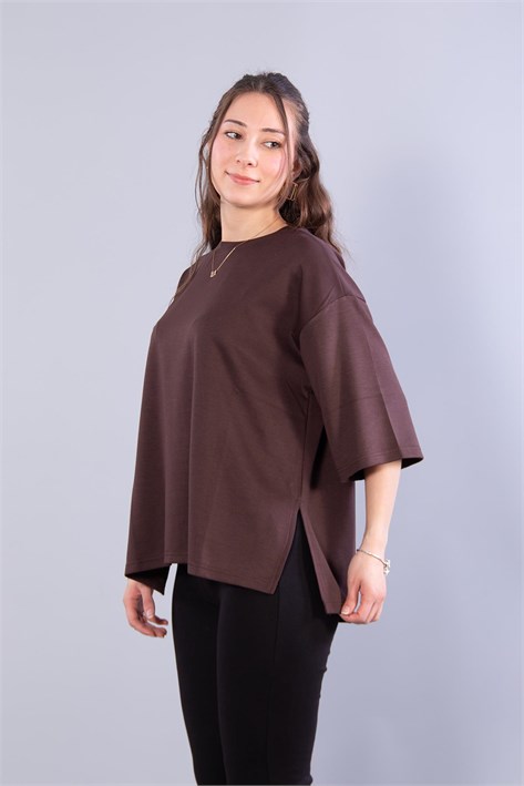 11066 Yanları Yırtmaçlı Modal Kumaş Salaş O Yaka T-shirt