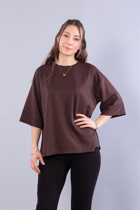 11066 Yanları Yırtmaçlı Modal Kumaş Salaş O Yaka T-shirt