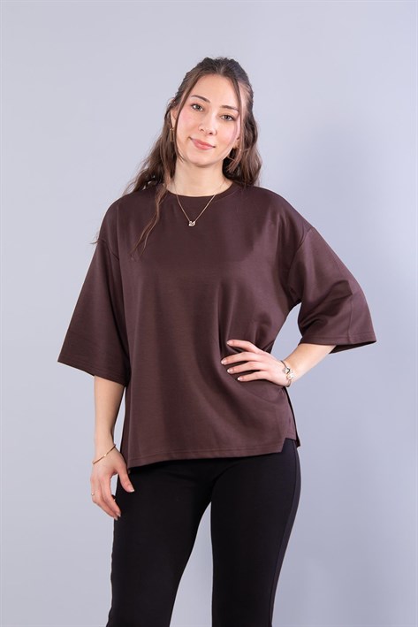 11066 Yanları Yırtmaçlı Modal Kumaş Salaş O Yaka T-shirt