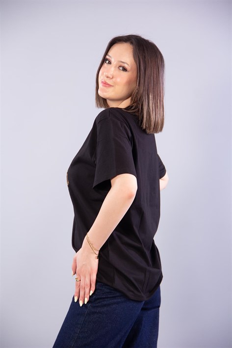 2001 Oc Taşlı Yuvarlak Desenli O Yaka T-shirt