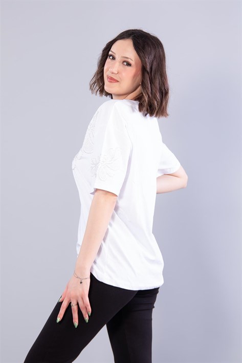 2008 Yaprak Taşlı O Yaka T-shirt