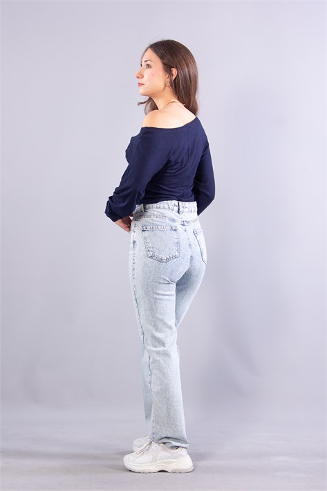 6895 (N-2653) Kayık Yaka Yarasa Kol Bluz