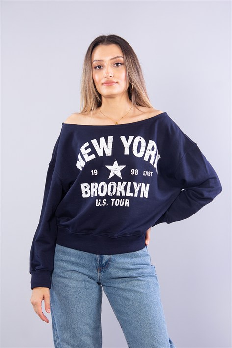 7056 Newyork Nakışlı Geniş Yaka Sweat