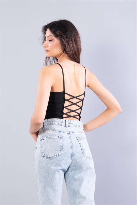 9044 Arkası Çapraz Lastikli Kaplı Crop
