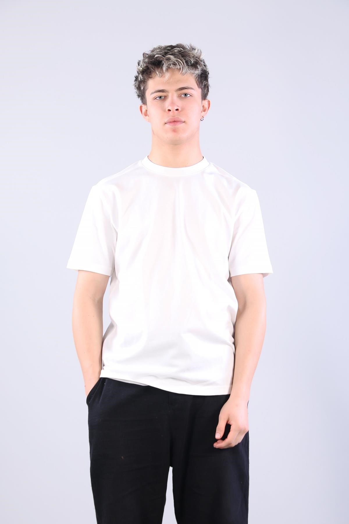 T-shirtmckanzie2639 Lyc Petek Süprem O Yaka T-shirtkadınerkek