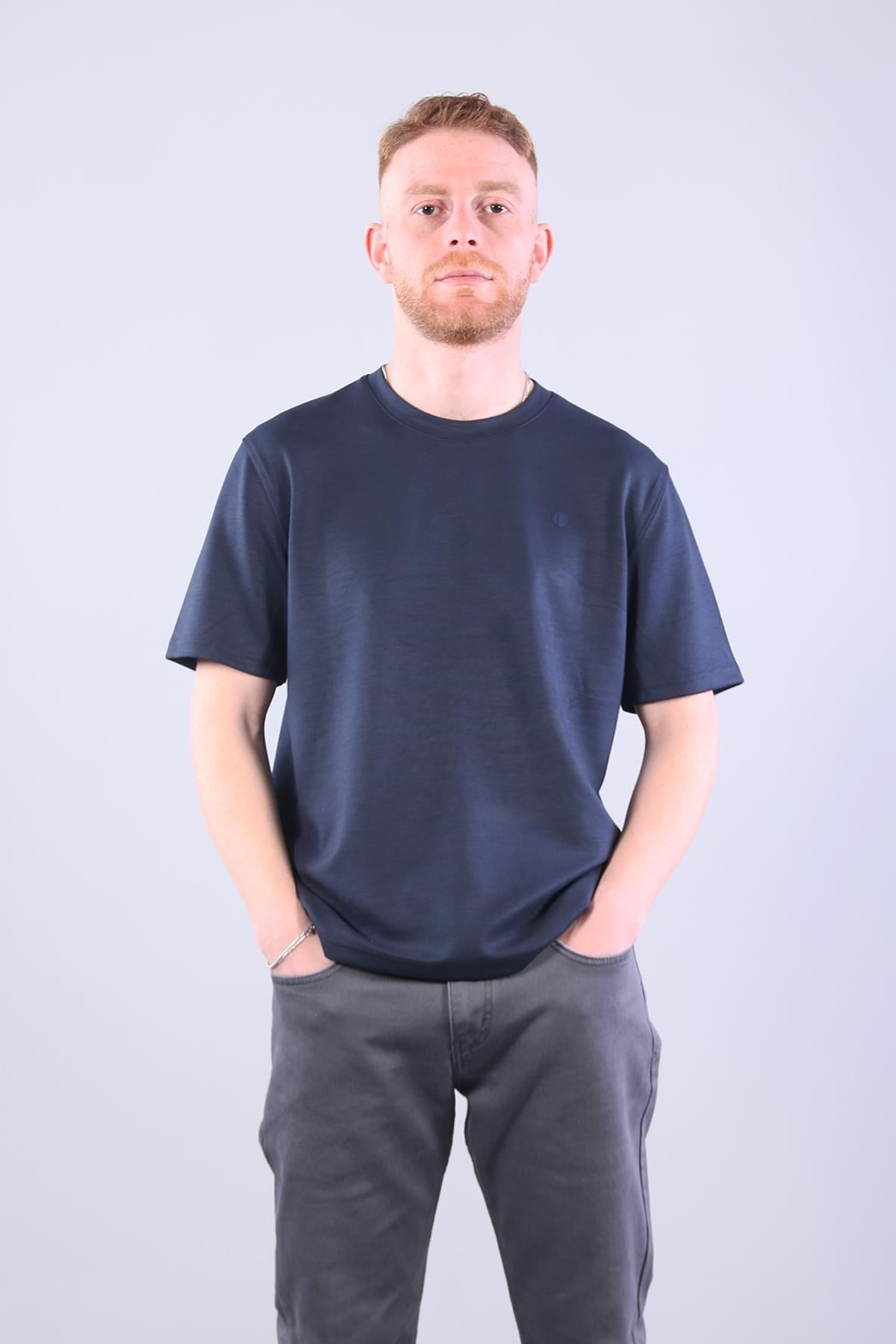 T-shirtmckanzie4028 (1229) Modal Kumaş O Yaka T-shirtkadınerkek