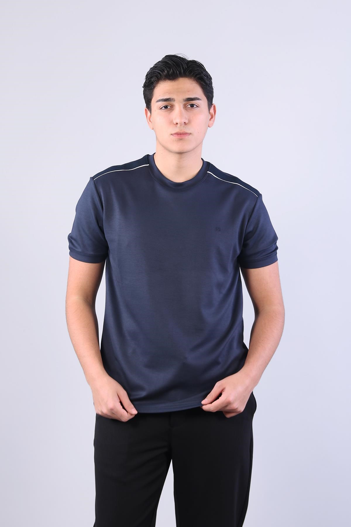 T-shirtmckanzie4625 Modal Kumaş Omuz Trikolu O Yaka T-shirtkadınerkek