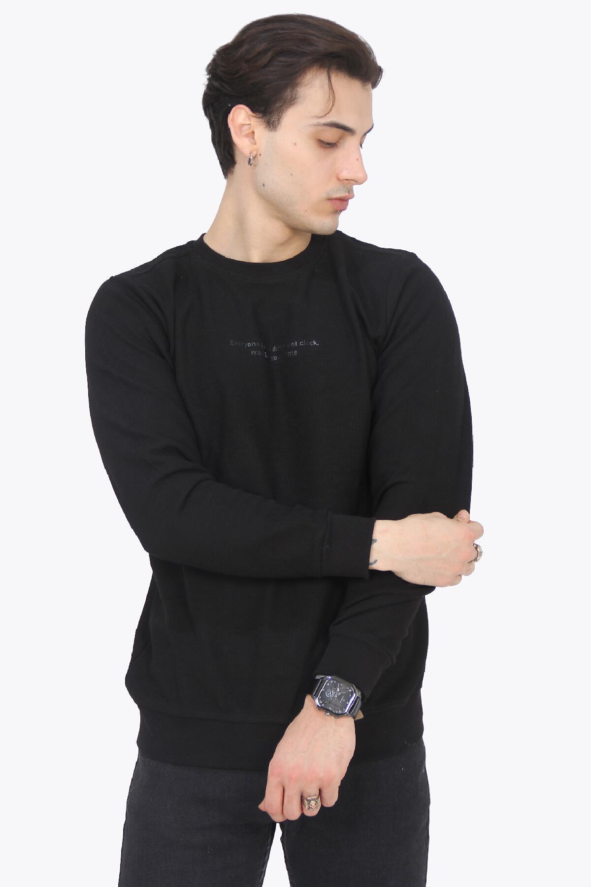 Sweatmckanzie8338 Everyone Has A Different Clock Sıfır Yaka Sweatkadınerkek