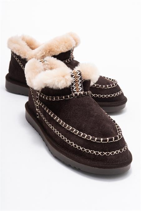 183-705-3-KAHVERENGI SUETDAREL Kahverengi Süet Hakiki Deri Dikişli Kürklü Kadın Kısa Bot