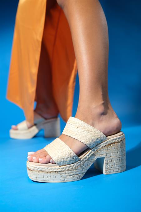 74-1139-1-BEJ HASIRLEVNES Bej Hasır Çift Bantlı Kadın Platform Topuklu Terlik