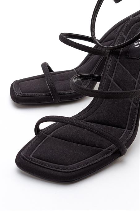 PLEP Siyah Kadın Topuklu Ayakkabı