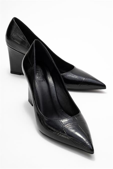 80-10052-1-SIYAH BASKIPUERA Siyah Baskı Sivri Burunlu Kadın Dolgu Topuklu Ayakkabı