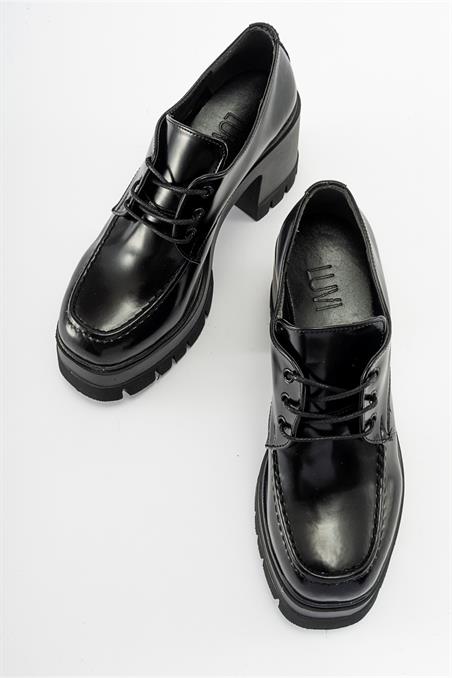 16-507-1-SIYAH MAT RUGANNİLUS Siyah Mat Rugan Bağcıklı Kadın Topuklu Ayakkabı