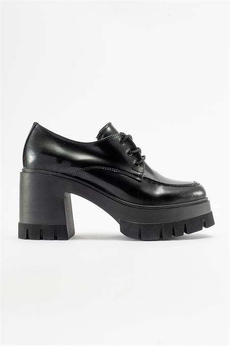 16-507-1-SIYAH MAT RUGANNİLUS Siyah Mat Rugan Bağcıklı Kadın Topuklu Ayakkabı