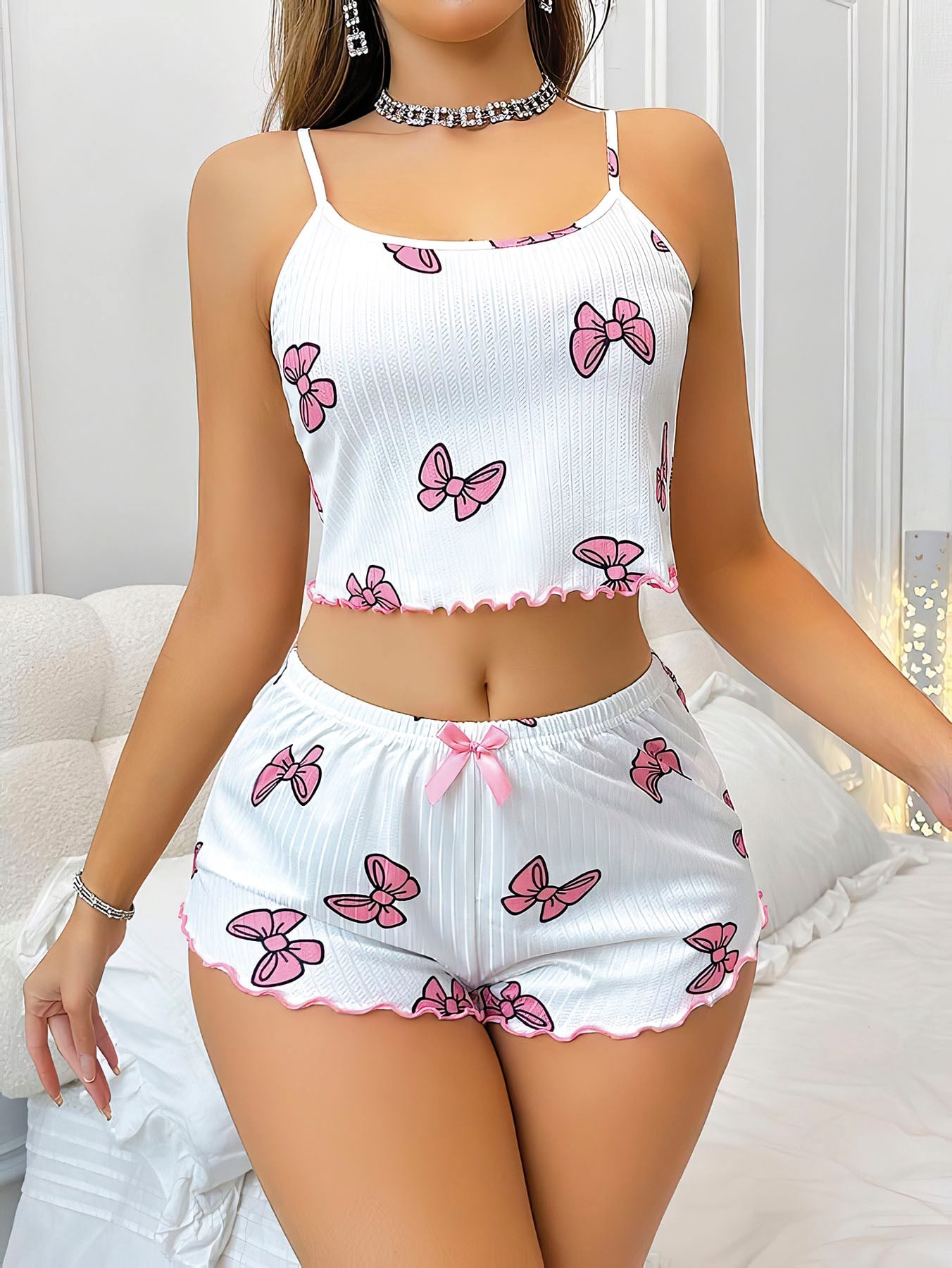 Kelebek Desenli Şortlu Pijama Takımı İnce Askılı Crop Kadın Pijama Takımı