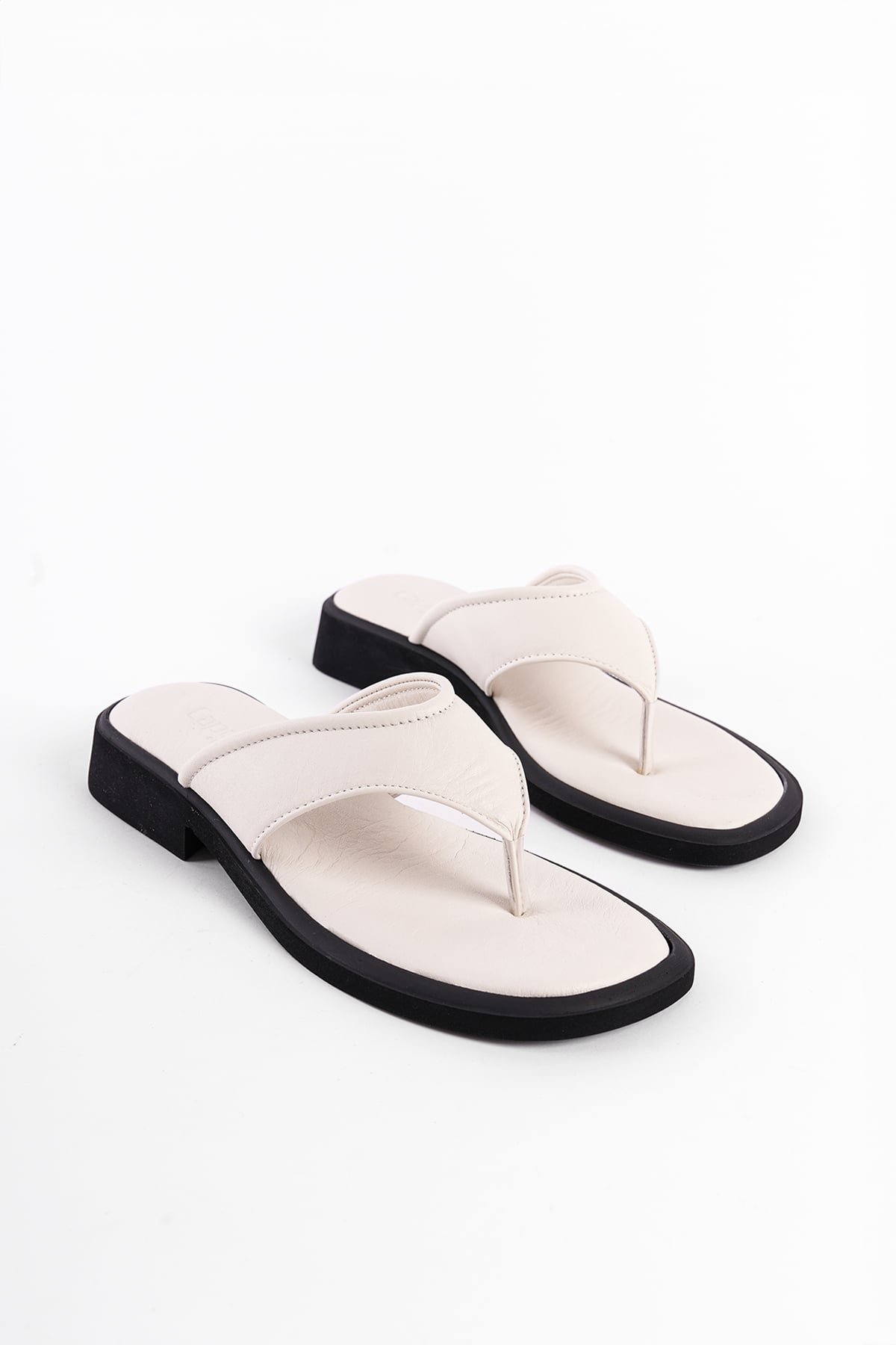 Capone Genuine Leather Comfort Short Heeled Women White Thong Sandals