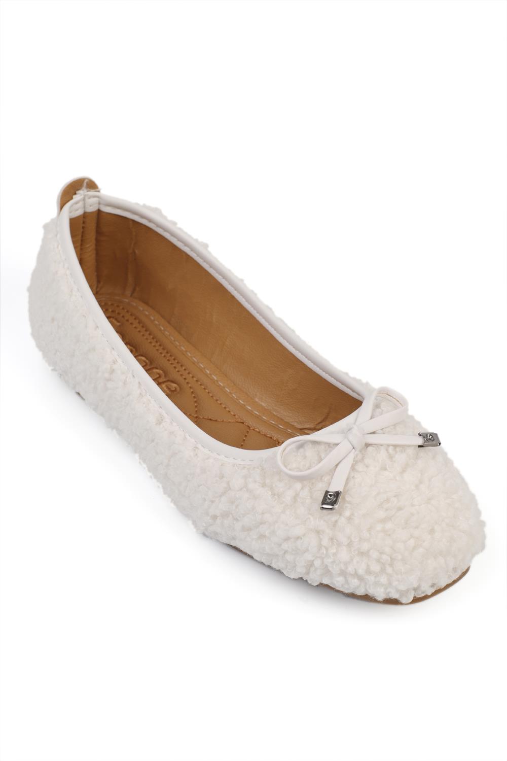 Capone Hana Trend Women Cream Ballet Flats