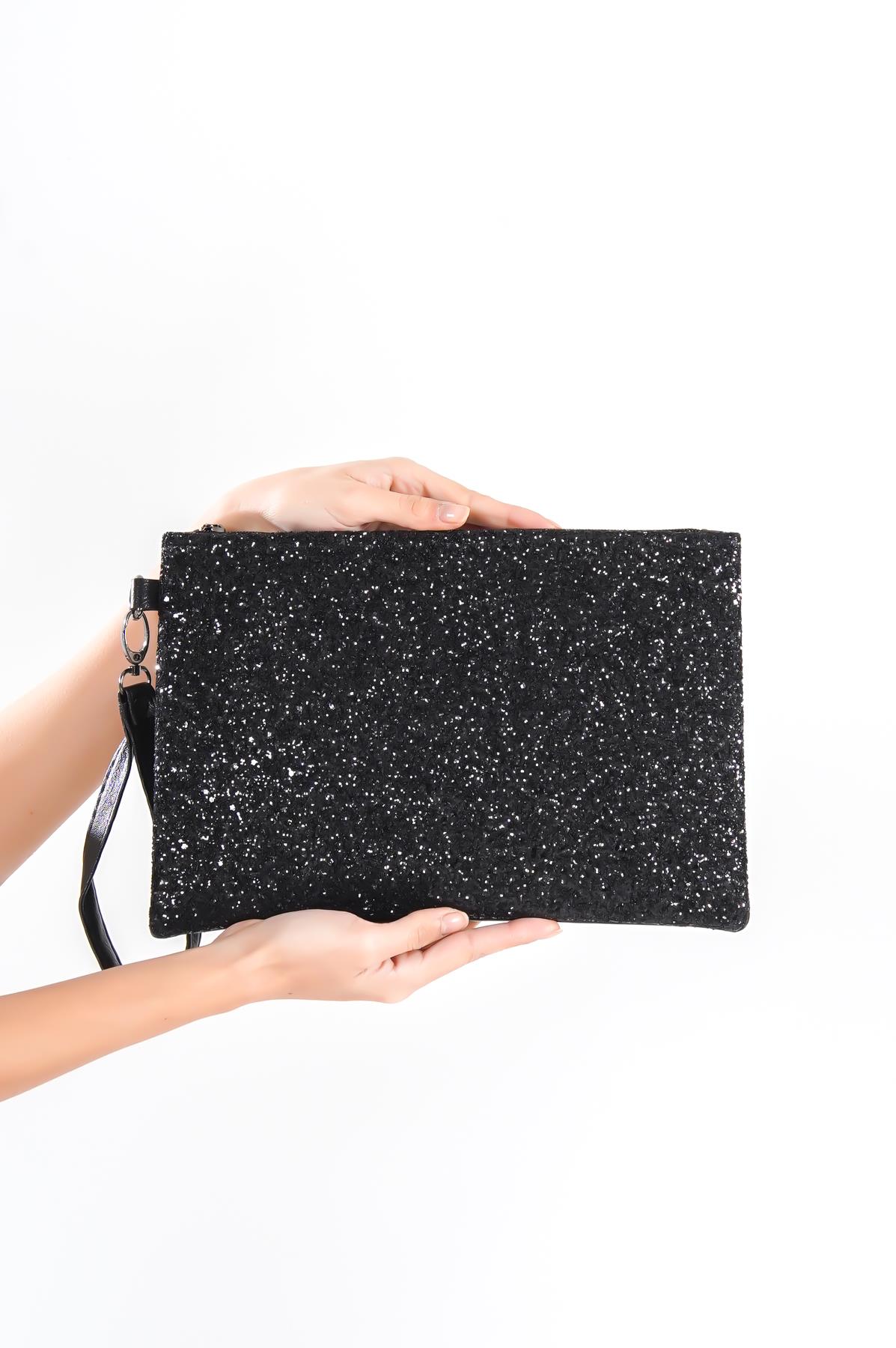 Capone Paris Women Black Wrislet