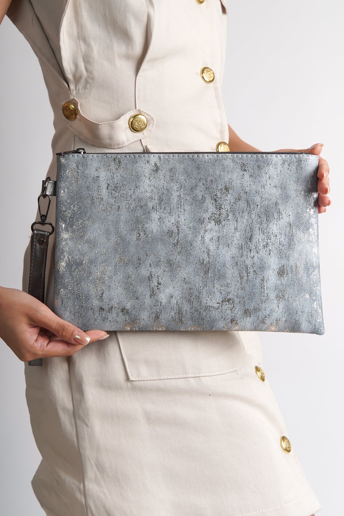 Capone Paris Women Blue Wrislet