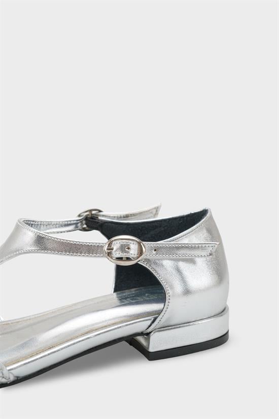 Capone Arleen Woven Low Heel Women Silver Ballet Flat image 5