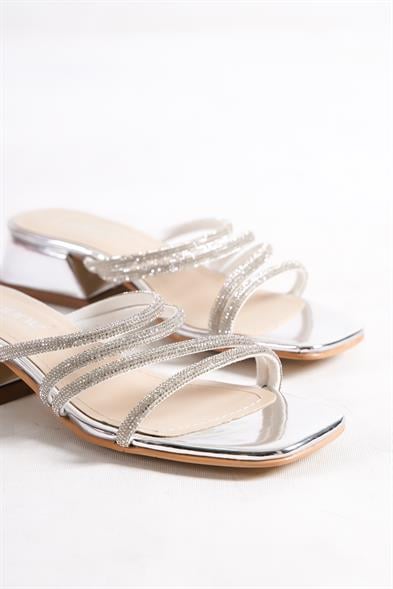 Capone Lindsy Blunt Toe Crystal Embellished Bantlı Low Heel Mirror Fabric Woman Sandals image 2
