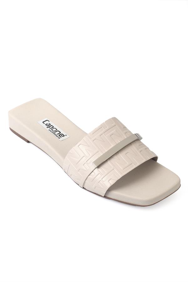 Capone Mame Blunt Toe Metal Accessory Short Heeled Comfort Women Beige Sandals image 1