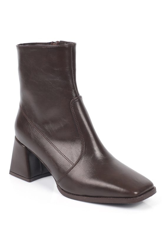 Capone Blunt Toe Side Zipper Woman Booties