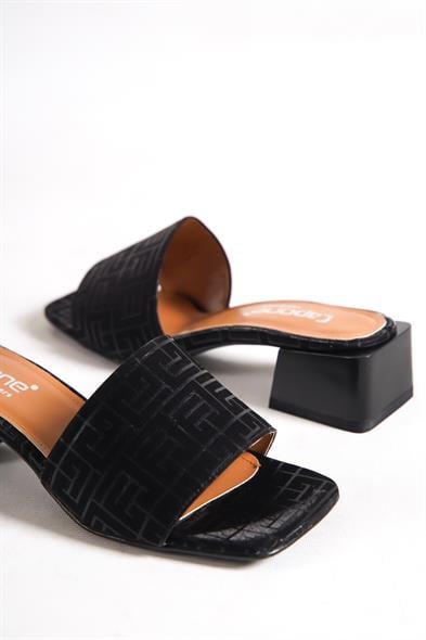 Capone Blunt Toe Single Band Heeled Satin Labrinth Pattern Woman Sandals image 2