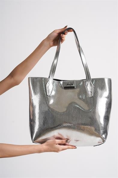 Capone Bristol Women Silver Shoulder Bag image 2