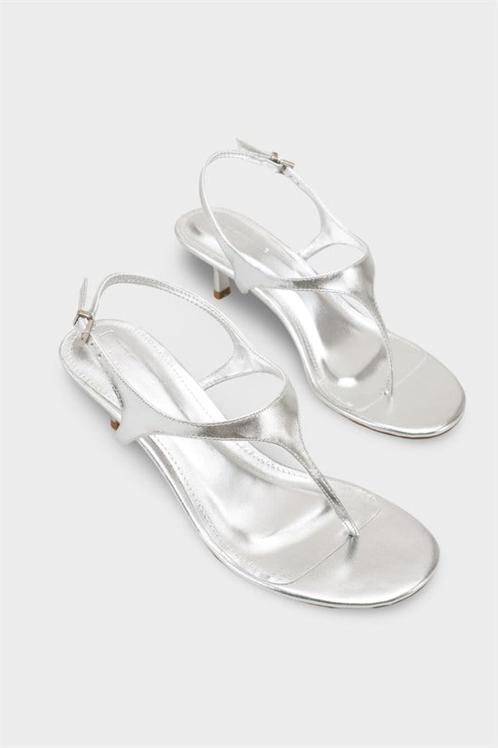 Capone Corella Round Toe Mid Heel Toe Post Women Metallic Silver Shoe image 3