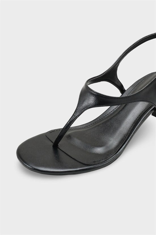 Capone Corella Round Toe Mid Heel Toe Post Women Metallic Black Shoe image 4