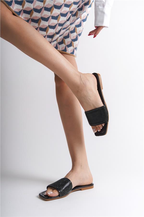 Capone Crystal Embellished Single Banded Flat Heel  Quilted Woman Sandals image 6