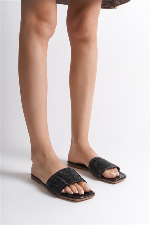 Capone Crystal Embellished Single Banded Flat Heel  Quilted Woman Sandals image 5