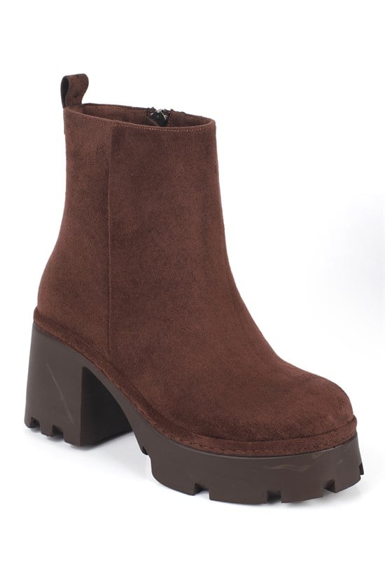 Capone Dalenna Women Sued Brown Ankle Boot
