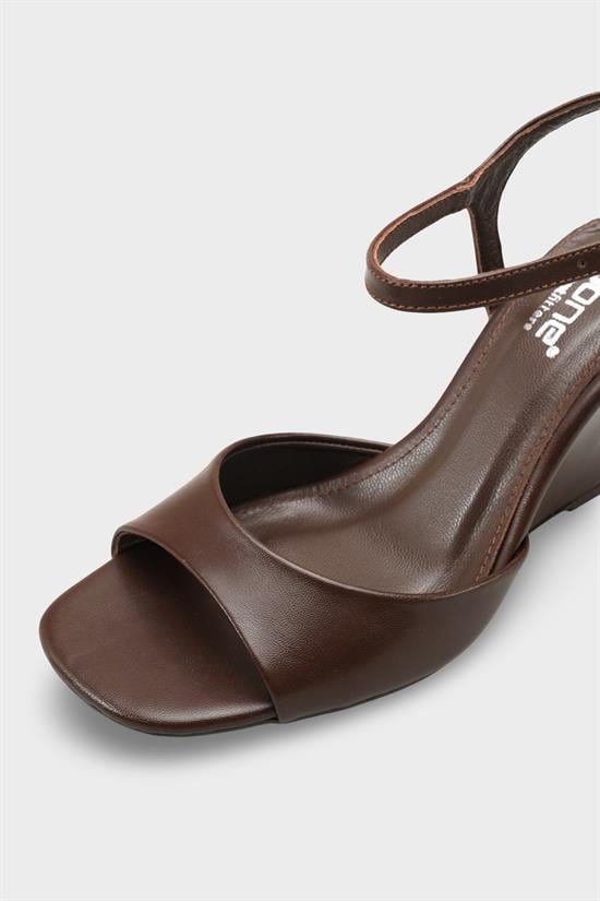 Capone Fanni Genuine Leather Lined Wedge Heel Ankle Strap Women Brown Shoe image 4