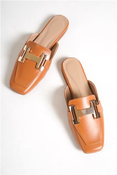 Capone Nana Flat Toe Women Honey Mules With Metal Accessory image 2